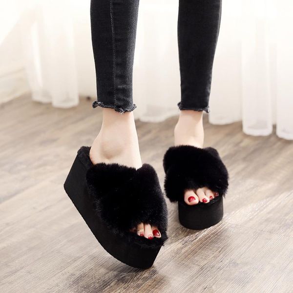 slippers 2021 womens fur winter shoes big size home plush pantufa women indoor warm fluffy terlik cotton, Black
slippers 2021 womens fur winter shoes big size home plush pantufa women indoor warm fluffy terlik cotton, Black