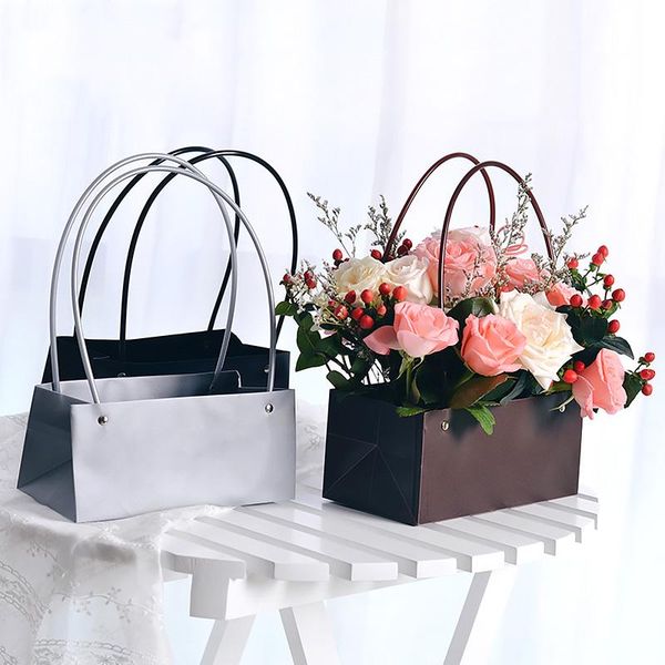 flower packing box wedding party foldable portable gift bouquet fresh arrangement plastic packaging material wrap
flower packing box wedding party foldable portable gift bouquet fresh arrangement plastic packaging material wrap