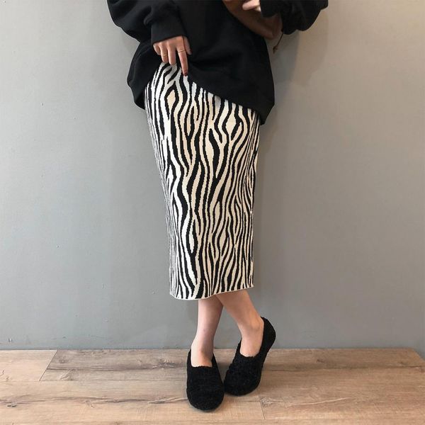 autumn winter high waist package hip zebra pattern knitted skirt ol elegant fashion straight long skirts womens 210421, Black
autumn winter high waist package hip zebra pattern knitted skirt ol elegant fashion straight long skirts womens 210421, Black