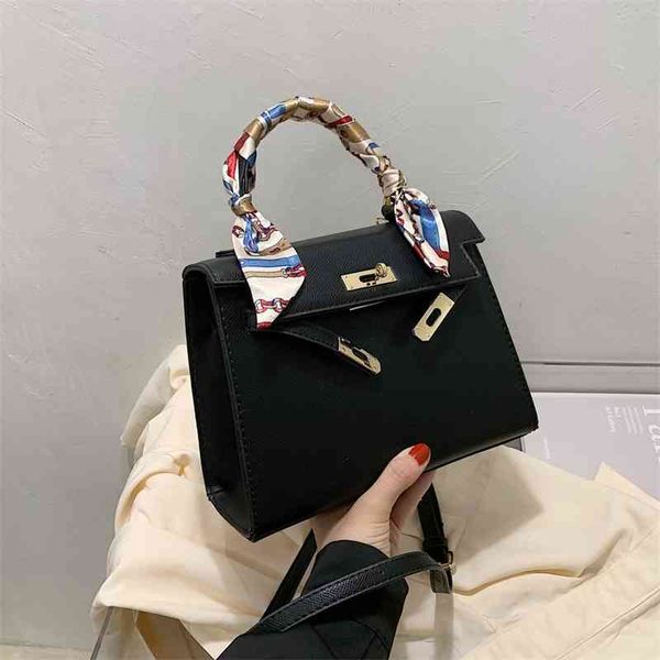 factory shop bag female autumn single shoulder messenger hand-held fashionable and versatile simple personalized net red bag
factory shop bag female autumn single shoulder messenger hand-held fashionable and versatile simple personalized net red bag