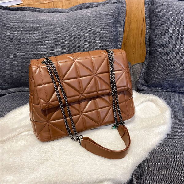 metal chain shoulder bag 2021 women's brand leather quilted flap s fashion women crossbody large capacity totes
metal chain shoulder bag 2021 women's brand leather quilted flap s fashion women crossbody large capacity totes
