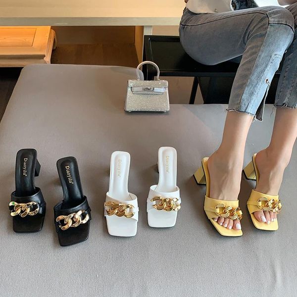 slippers 2021 summer fashion brand chain design women sandals gladiator peep toe square high heel slides lady mujer yellow shoes, Black
slippers 2021 summer fashion brand chain design women sandals gladiator peep toe square high heel slides lady mujer yellow shoes, Black