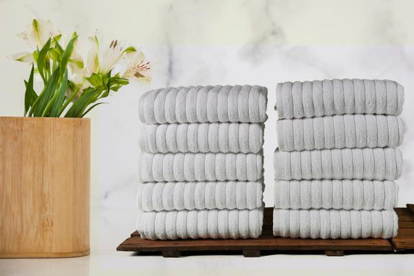 towel varol mitis otel towel, turkish cotton luxury towel,bath sheet ( pack of 10,5,5)
towel varol mitis otel towel, turkish cotton luxury towel,bath sheet ( pack of 10,5,5)