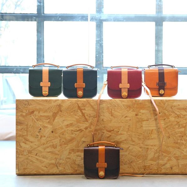 evening bags leather women's bag layer cow 2021 manual vegetable tanning small square handbag guangzhou
evening bags leather women's bag layer cow 2021 manual vegetable tanning small square handbag guangzhou