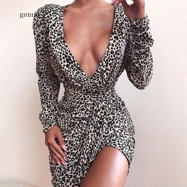 casual dresses 2021 autumn deep v neck leopard party night club bodycon dress women high waist lace up mini vestidos basic outfits, Black;gray
casual dresses 2021 autumn deep v neck leopard party night club bodycon dress women high waist lace up mini vestidos basic outfits, Black;gray