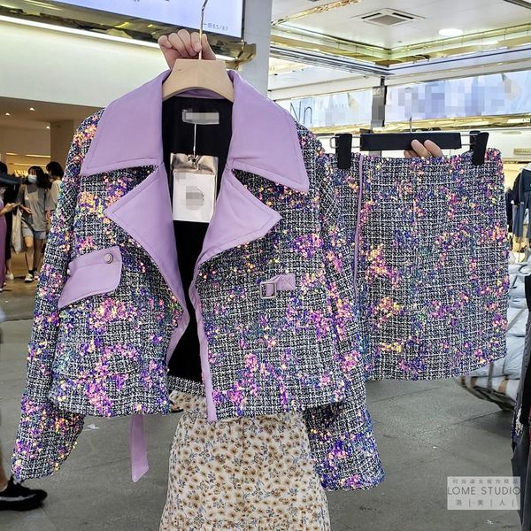 women's jackets 2021 autumn winter women two piece set sequined tweed panel pu short jacket + skirt suit female lady fashion 2 suits, Black;brown
women's jackets 2021 autumn winter women two piece set sequined tweed panel pu short jacket + skirt suit female lady fashion 2 suits, Black;brown
