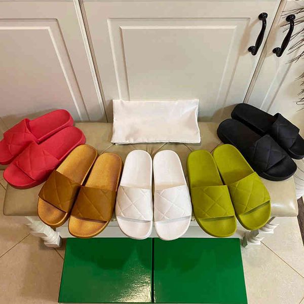 2021 summer star pair slippers men wear plaid embossed leather flip flops men beach shoes women zlh, Black
2021 summer star pair slippers men wear plaid embossed leather flip flops men beach shoes women zlh, Black