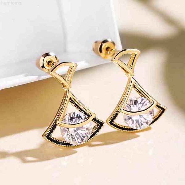 charms earrings fashionable temperament geometric sector 925 silver needle small skirt for women, Golden
charms earrings fashionable temperament geometric sector 925 silver needle small skirt for women, Golden