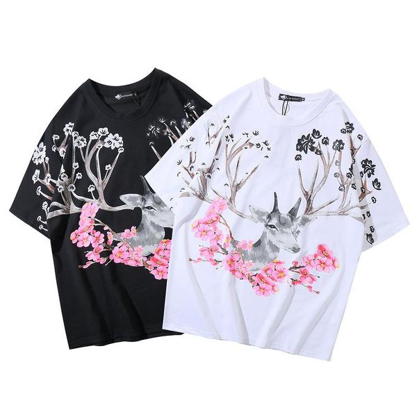 men's t-shirts sika deer printed two tones loose t-shirt, White;black 
men's t-shirts sika deer printed two tones loose t-shirt, White;black