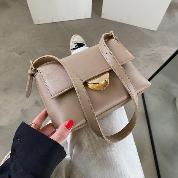 evening bags small bag female2021 high-quality leather fashion underarm net red female shoulder messenger square
evening bags small bag female2021 high-quality leather fashion underarm net red female shoulder messenger square