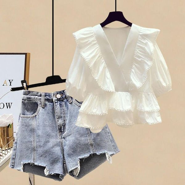 women's tracksuits plus size 2021 summer suit female ruffled + high waist slim denim short pants, Gray
women's tracksuits plus size 2021 summer suit female ruffled + high waist slim denim short pants, Gray
