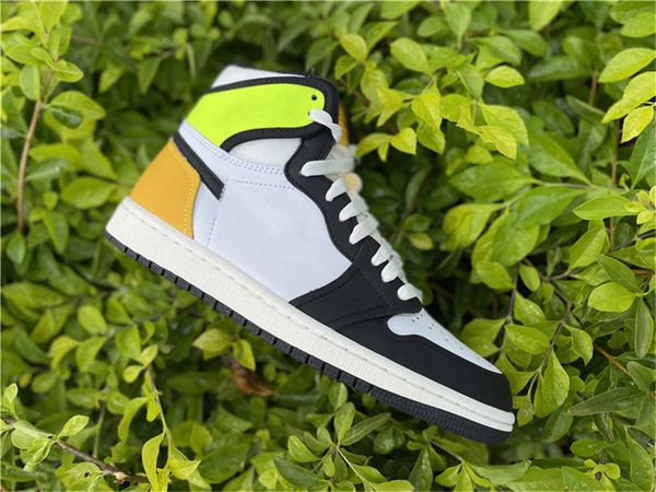 new 1 high og outdoor shoes men white volt university gold black yellow toe 2.0 trainers sneakers with original box 7-13
new 1 high og outdoor shoes men white volt university gold black yellow toe 2.0 trainers sneakers with original box 7-13