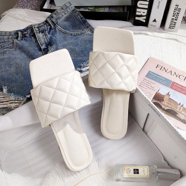 slippers 2021 summer women's outdoor flat roma style pu red black white large size sandals fashion you rubber shoes
slippers 2021 summer women's outdoor flat roma style pu red black white large size sandals fashion you rubber shoes