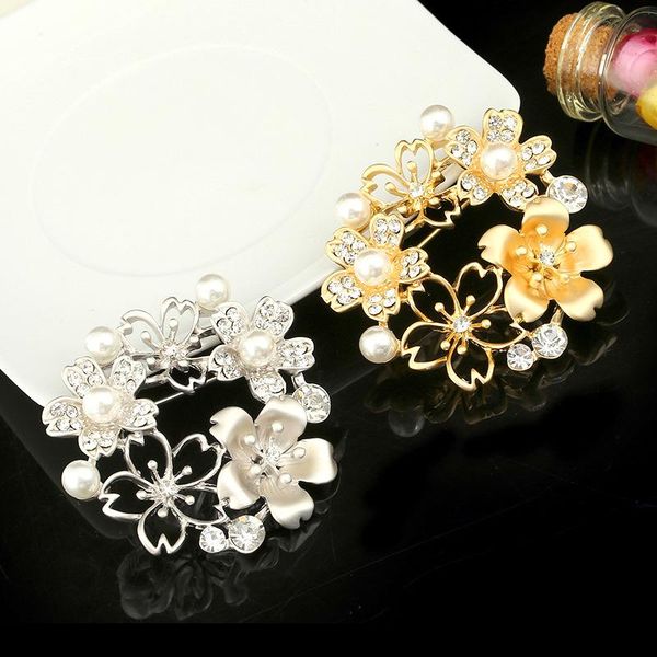 pins, brooches cute female crystal hollow flower brooch gold silver color jewelry for women trendy zircon pin dress coat accessories, Gray
pins, brooches cute female crystal hollow flower brooch gold silver color jewelry for women trendy zircon pin dress coat accessories, Gray