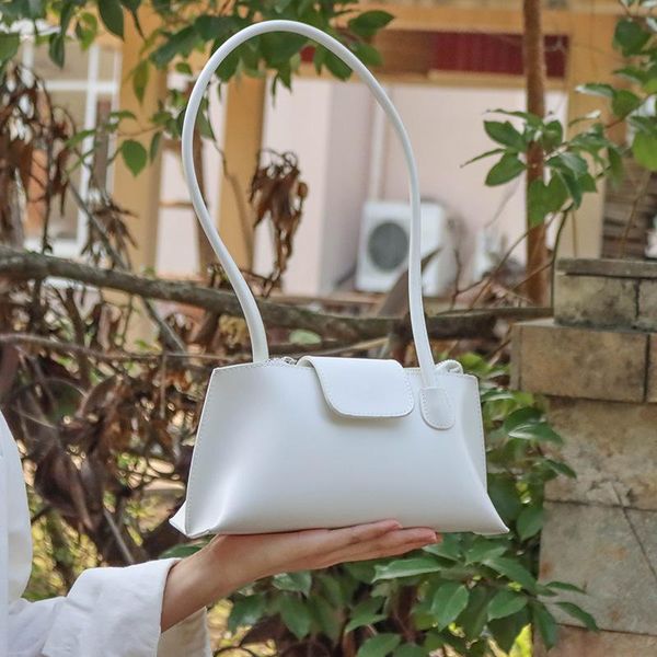 evening bags summer solid color vintage armpit baguette bag 2021 style fashion luxury women's small shoulder leather white handbag
evening bags summer solid color vintage armpit baguette bag 2021 style fashion luxury women's small shoulder leather white handbag