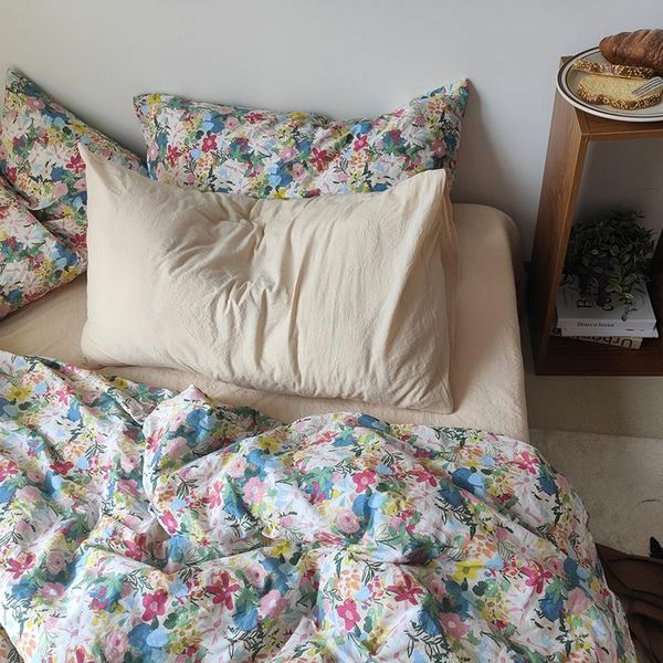 bedding sets 100% cotton oil painting style set,duvet cover set with washed sheet 2color pillowcase(4pcs,1.5/1.8m size,floral)
bedding sets 100% cotton oil painting style set,duvet cover set with washed sheet 2color pillowcase(4pcs,1.5/1.8m size,floral)