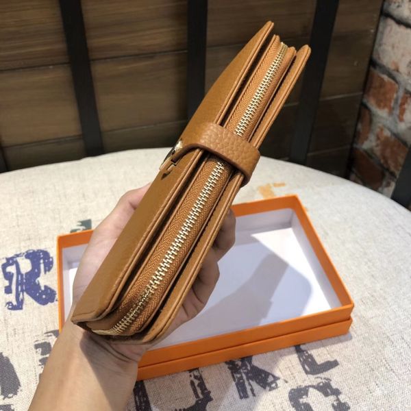 handbag long buckle new women's handbag personalized wallet leather 30% off wallet, Red;black
handbag long buckle new women's handbag personalized wallet leather 30% off wallet, Red;black