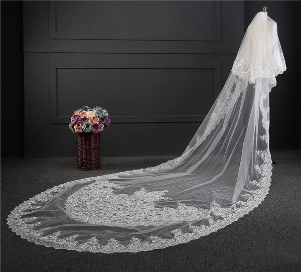 bridal veils luxury 3.5 meters long lace edge 2t appliques covered face layer rounded wholesale price veil with comb, Black
bridal veils luxury 3.5 meters long lace edge 2t appliques covered face layer rounded wholesale price veil with comb, Black