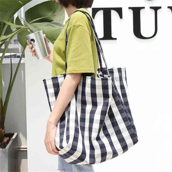 shopping bags fashion plaid shoulder women's literary large capacity handbag eco foldable reusable tote book key phone220307
shopping bags fashion plaid shoulder women's literary large capacity handbag eco foldable reusable tote book key phone220307