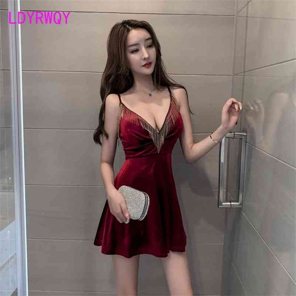 nightclub women's night market low-chested deep v dress office lady polyester sleeveless zippers 210603, Black;gray
nightclub women's night market low-chested deep v dress office lady polyester sleeveless zippers 210603, Black;gray