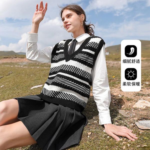 women's vests shzq knitted vest 2021 autumn and winter v-neck loose stripe pullover sleeveless sweater, Black;white
women's vests shzq knitted vest 2021 autumn and winter v-neck loose stripe pullover sleeveless sweater, Black;white