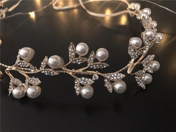 gold wedding hair vine, bridal headpiece handmade crystal accessories,myah vine clips & barrettes, Golden;silver
gold wedding hair vine, bridal headpiece handmade crystal accessories,myah vine clips & barrettes, Golden;silver