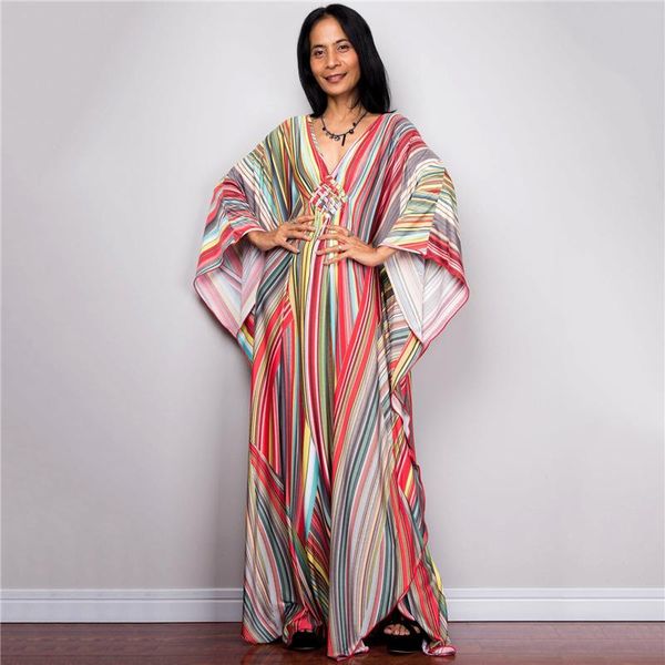 women's swimwear 2021 print cover-ups deep v-neck summer beach dress tunic kaftan women beachwear swimsuit cover up robe de plage q1289, White;black
women's swimwear 2021 print cover-ups deep v-neck summer beach dress tunic kaftan women beachwear swimsuit cover up robe de plage q1289, White;black