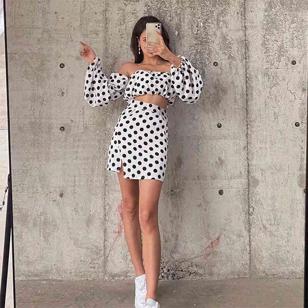 short summer retro strapless polka dot shirt high hip skirt print two suit parts, Black
short summer retro strapless polka dot shirt high hip skirt print two suit parts, Black