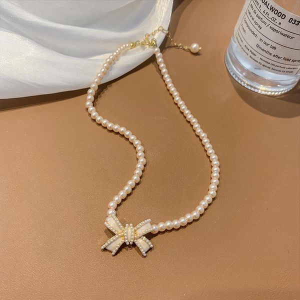 chokers french light luxury retro pearl bow short necklace female 2021 niche design clavicle chain gentle, Golden;silver
chokers french light luxury retro pearl bow short necklace female 2021 niche design clavicle chain gentle, Golden;silver