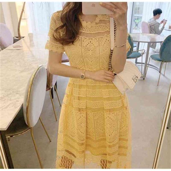 summer korean version of temperament lace collar waist hollow big swing holiday, Black;gray
summer korean version of temperament lace collar waist hollow big swing holiday, Black;gray