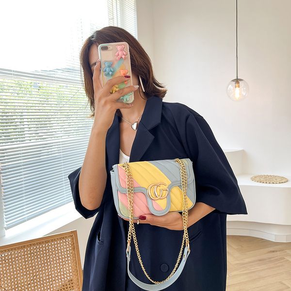 factory outlet design new chain fashion female 2021 new rainbow personalized foreign style one shoulder messenger small square bag
factory outlet design new chain fashion female 2021 new rainbow personalized foreign style one shoulder messenger small square bag