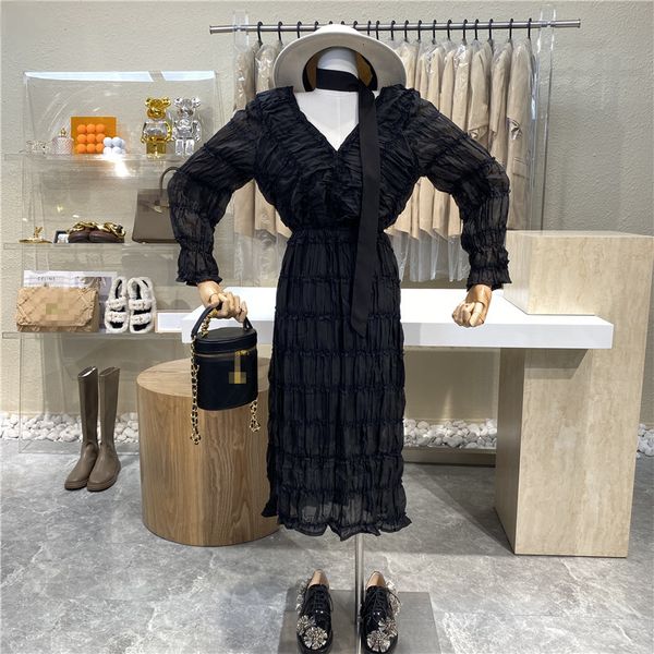 dress niche design low-v low-necked high waist edge wooden ear, collarbone leak dressed as plied with pressure, Black;gray
dress niche design low-v low-necked high waist edge wooden ear, collarbone leak dressed as plied with pressure, Black;gray