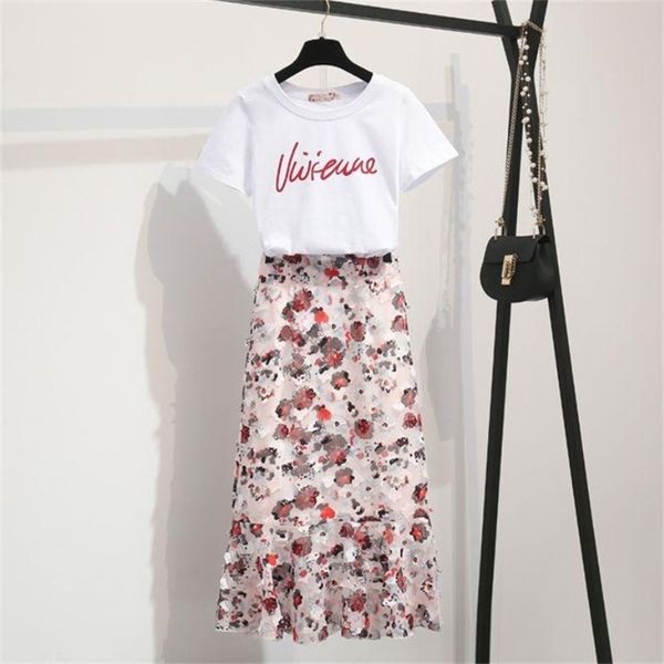 summer korean 2 pieces set women casual white letter t-shirt + high waist flowers ruffles mermaid midi skirts students suit 210519
summer korean 2 pieces set women casual white letter t-shirt + high waist flowers ruffles mermaid midi skirts students suit 210519
