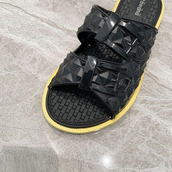 fashion women's slippers casual wild personality vamp design trends outdoor home 2021, Black
fashion women's slippers casual wild personality vamp design trends outdoor home 2021, Black