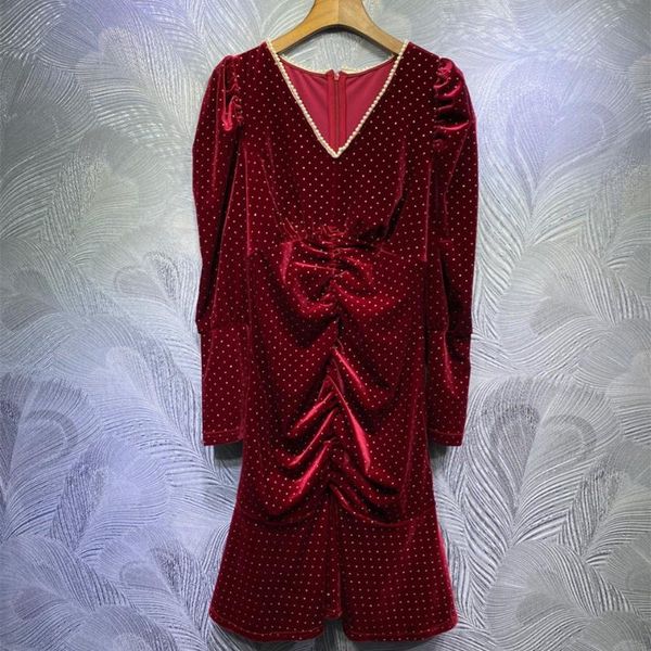 casual dresses autumn winter women's pearls v-neck velvet dress fashion women long sleeves polka dot party c726, Black;gray
casual dresses autumn winter women's pearls v-neck velvet dress fashion women long sleeves polka dot party c726, Black;gray