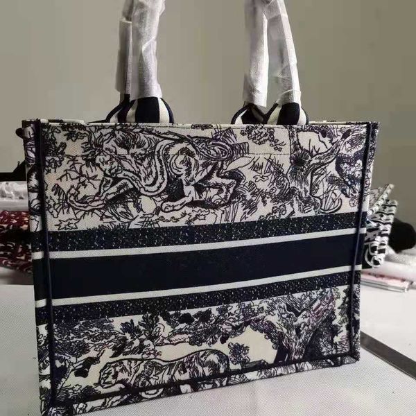 zoo series star blue tiger tote bag printing sewing hand shoulder computer student designers bags ysj
zoo series star blue tiger tote bag printing sewing hand shoulder computer student designers bags ysj