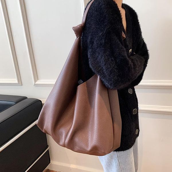 evening bags niche design autumn/winter retro large-capacity bag 2021 female shoulder senior leisure bucket width: 47cm
evening bags niche design autumn/winter retro large-capacity bag 2021 female shoulder senior leisure bucket width: 47cm
