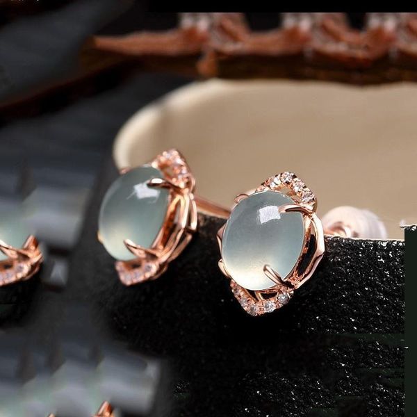 original design rose gold chalcedony white egg noodle earrings retro light luxury charm women's brand silver jewelry stud, Golden;silver
original design rose gold chalcedony white egg noodle earrings retro light luxury charm women's brand silver jewelry stud, Golden;silver