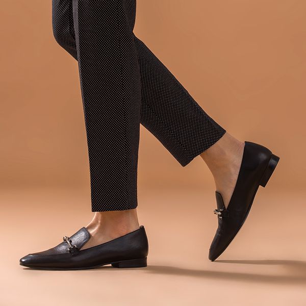 dress shoes moccasin loafers women cow leather round toe slip-on metal decoration ladies flats handmade shoes 27235, Black
dress shoes moccasin loafers women cow leather round toe slip-on metal decoration ladies flats handmade shoes 27235, Black
