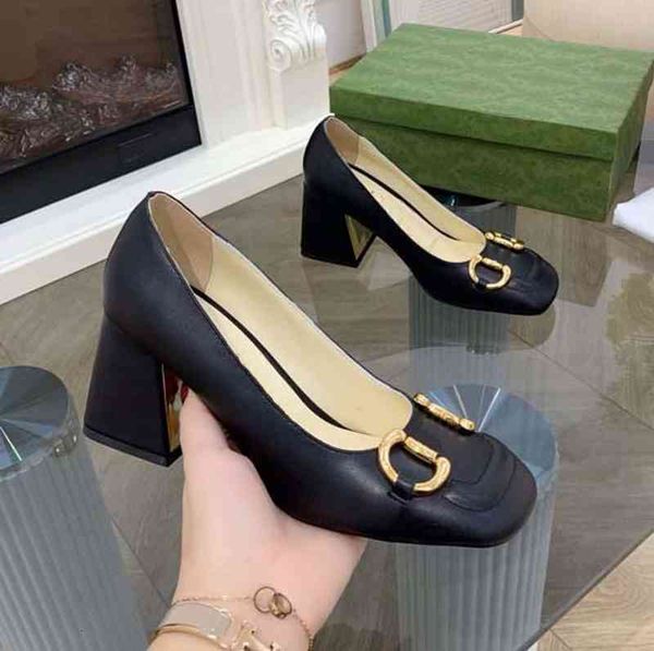 quality heels women shoes buckle sandals square toes designer heel wedding sandal with original box, Black
quality heels women shoes buckle sandals square toes designer heel wedding sandal with original box, Black