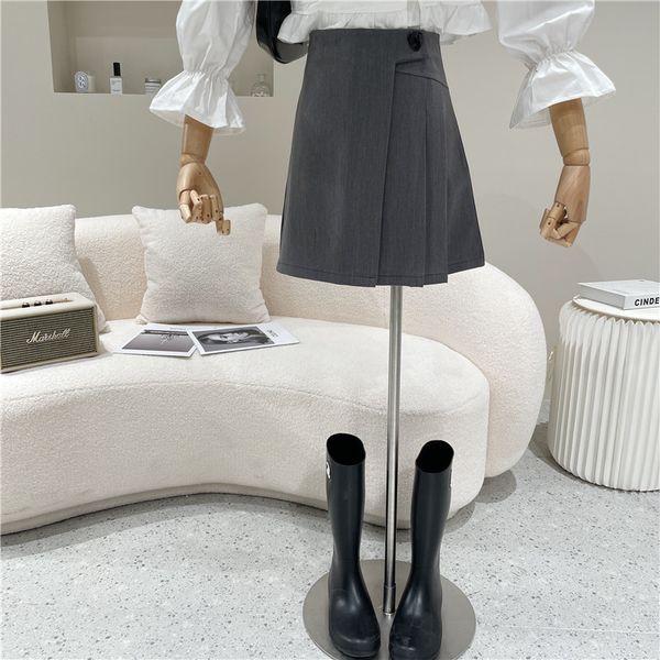 spring female summer niche fashion plied suit high-waisted black design line short skirt
spring female summer niche fashion plied suit high-waisted black design line short skirt