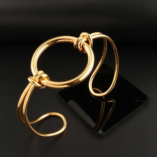 jovo big circle stainless steel bangle & bracelets for women gold knot open cuff bangles female party jewelry accessories q0719, Black
jovo big circle stainless steel bangle & bracelets for women gold knot open cuff bangles female party jewelry accessories q0719, Black