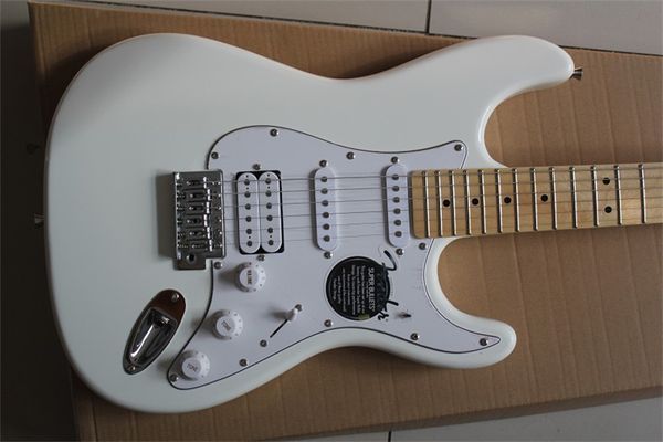 fantasy guitar company,factory direct,cream yellow color,gold hardware,pro strat electric guitars
fantasy guitar company,factory direct,cream yellow color,gold hardware,pro strat electric guitars