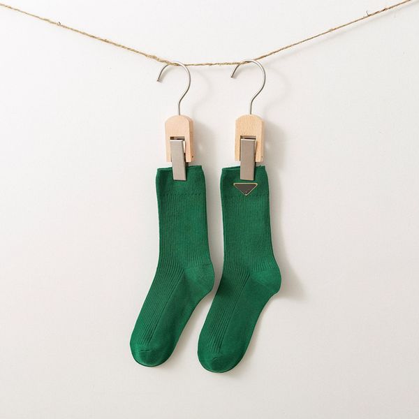 p letter fashion socks christmas made old gold leather triangle badge design plain color simple base medium tube tide socks a5, Black
p letter fashion socks christmas made old gold leather triangle badge design plain color simple base medium tube tide socks a5, Black