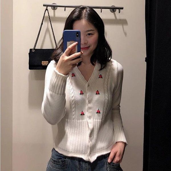 women's knits & tees 7evening ladies wool v neck knitting sweater cardigan with embroidery detail - white/red knitted top
women's knits & tees 7evening ladies wool v neck knitting sweater cardigan with embroidery detail - white/red knitted top
