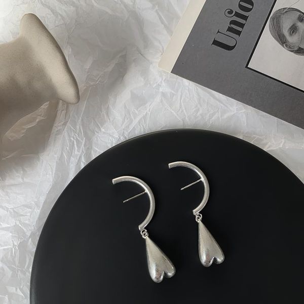 stud yangliujia irregular metal heart-shaped earrings hip-hop punk geometry character ms jewelry gifts 2021, Golden;silver
stud yangliujia irregular metal heart-shaped earrings hip-hop punk geometry character ms jewelry gifts 2021, Golden;silver