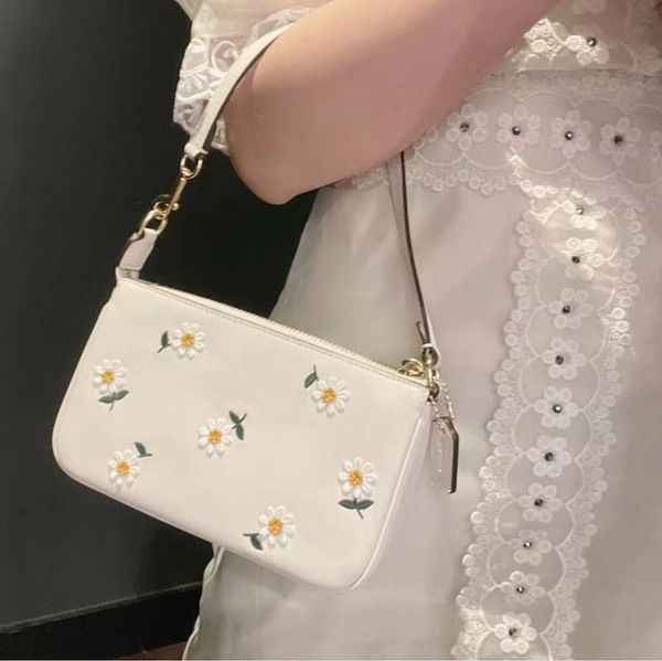 luxury handbags 2021 little mahjong embroidered canvas single shoulder underarm bag clear new temperament
luxury handbags 2021 little mahjong embroidered canvas single shoulder underarm bag clear new temperament