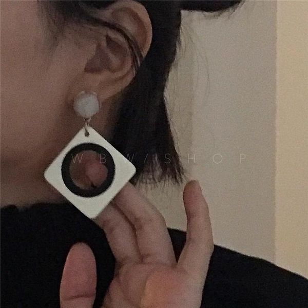 stud timeless wonder chic stunning geo square resin earrings date party punk runway black white unique earing rare ins 8524, Golden;silver
stud timeless wonder chic stunning geo square resin earrings date party punk runway black white unique earing rare ins 8524, Golden;silver