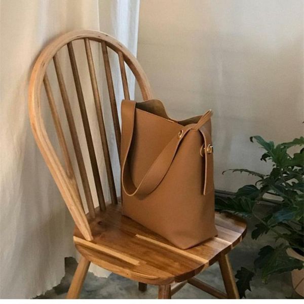 evening bags fashion pu leather bag women's handbags large capacity designer casual ladies tote female bucket women shoulder
evening bags fashion pu leather bag women's handbags large capacity designer casual ladies tote female bucket women shoulder