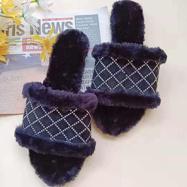 slippers 2021 winter fashion diamond-studded plush for ladies, comfortable outside wear women's shoes factory, Black
slippers 2021 winter fashion diamond-studded plush for ladies, comfortable outside wear women's shoes factory, Black